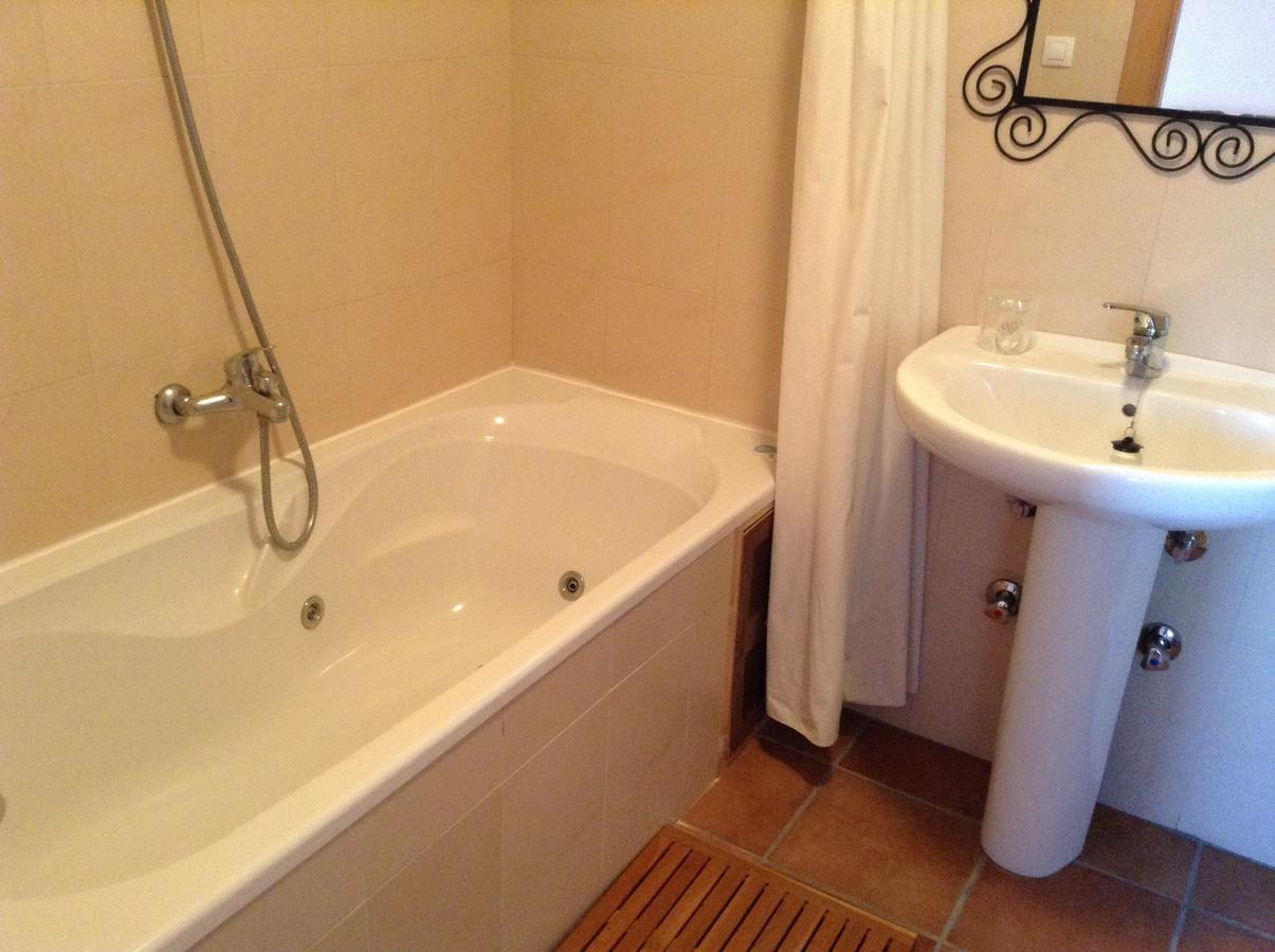Hostal Camino Del Perdon Uterga Dış mekan fotoğraf