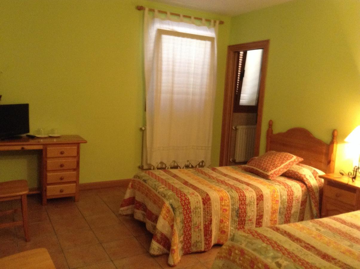 Hostal Camino Del Perdon Uterga Dış mekan fotoğraf